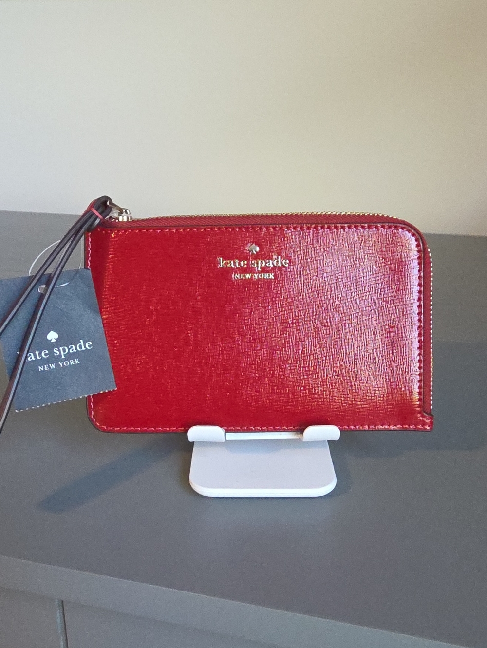 KATE SPADE NEW YORK NWT Lucy Textured Patent Leather L-Zip Wristlet